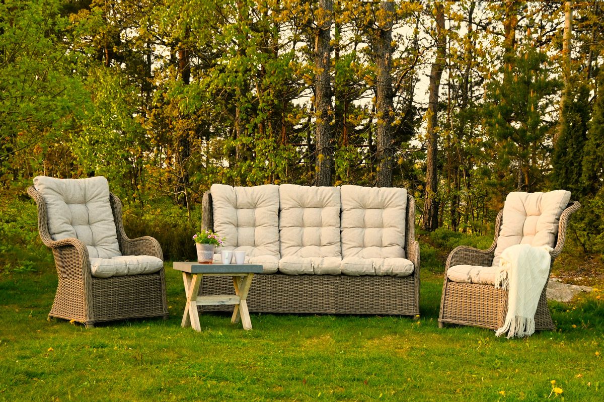 Flock Høy putesett 3+1+1 - design Linebeige, 5 puter 