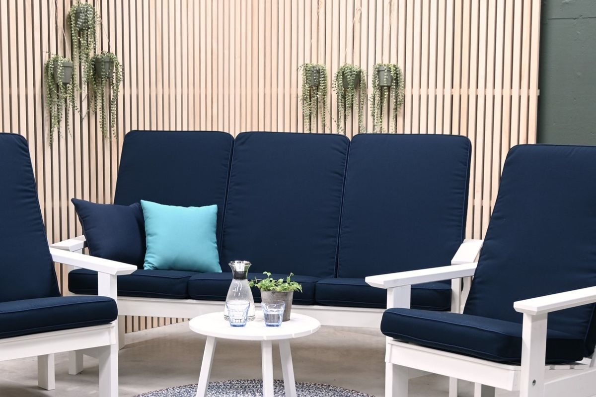 Nymark Høy putesett 3+1+1 - design Mørk blå, 5 puter 